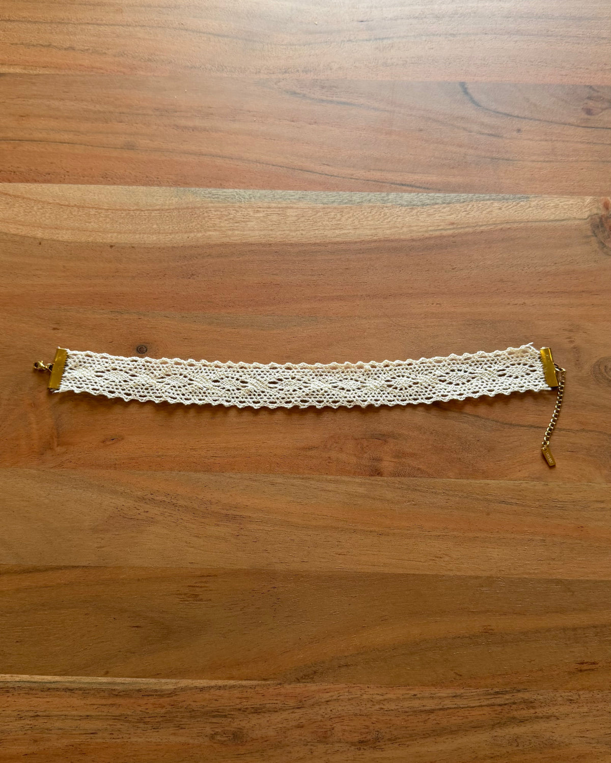 ADÉLA CHOKER