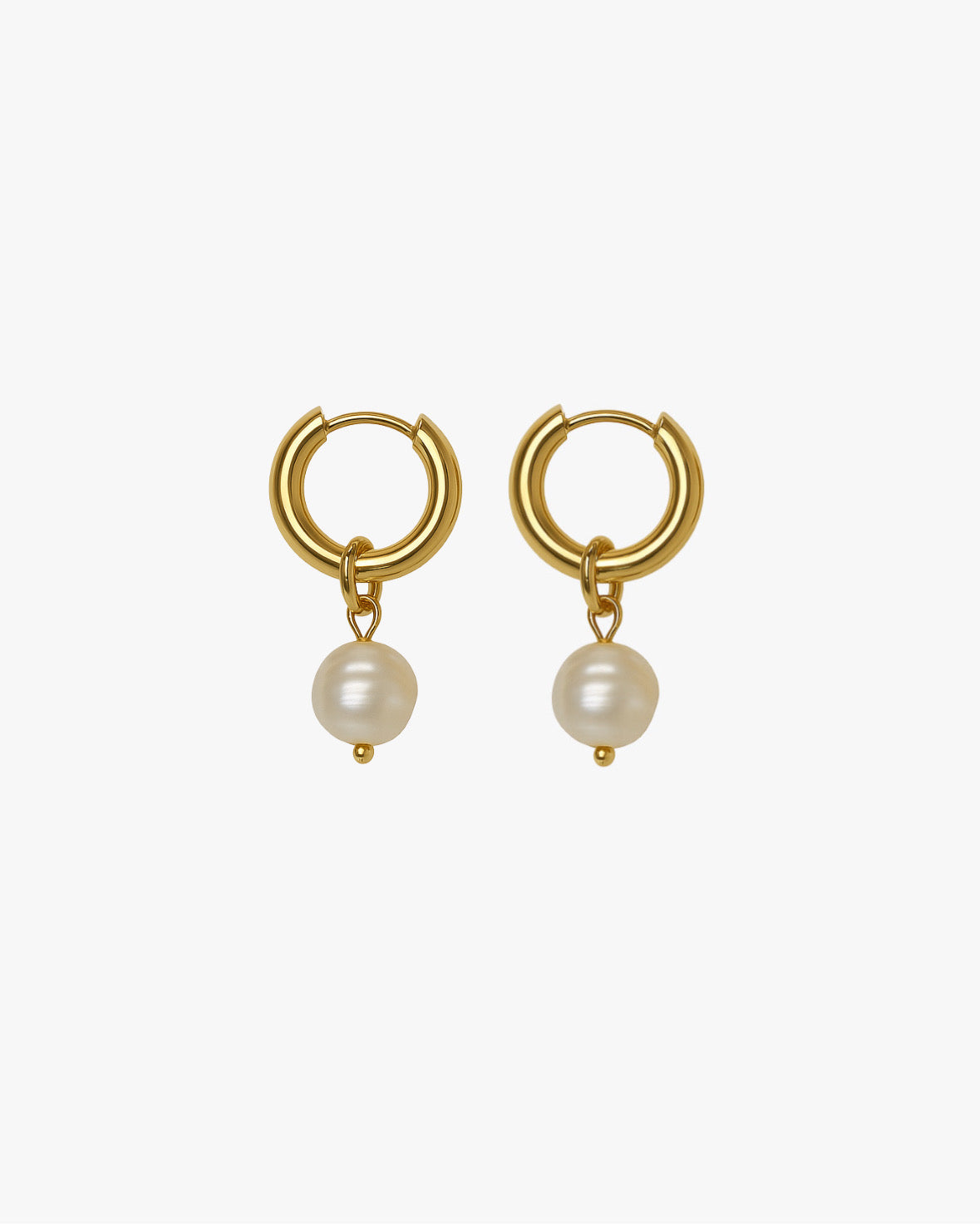 THE PEARL EARRINGS